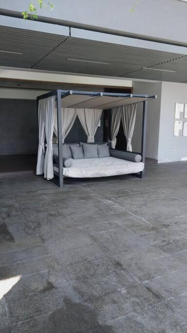 2-bedroom In Center